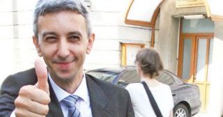Fiindcă nu era suficient Covidul, Bill Gates ni-l aduce și pe domnul Dan înapoi în politică. De mână cu PSD