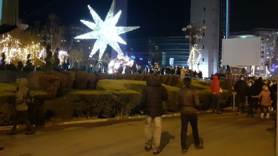 Zece detalii exclusive despre aprinderea iluminatului festiv din Ploiești