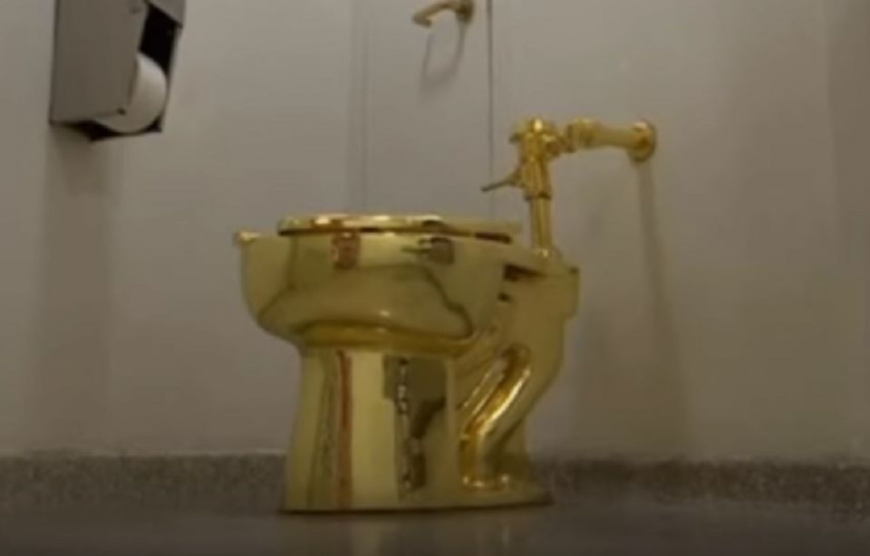 Zece chestiuni legate de veceul public de o sută de mii de euro din Ploiești