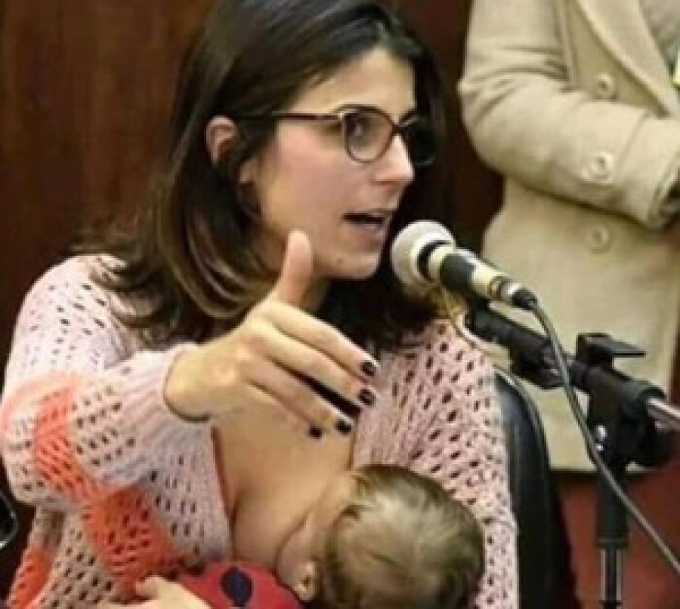 Parlamentară portugheză în acțiune.