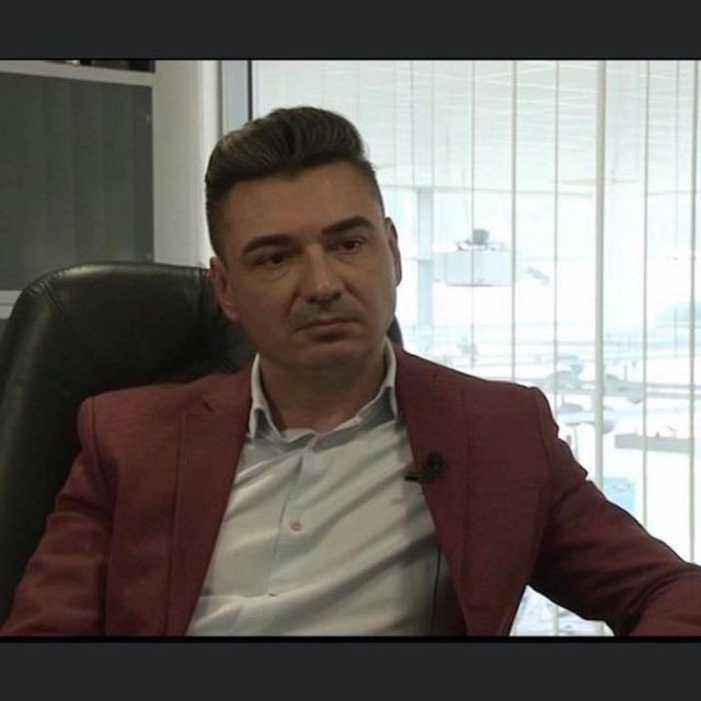 Grigore-ntr-o Ureche continuă cronica. Șapte amănunte legate de freza consilierului municipal Ștefan Dănescu (Fane)