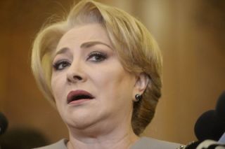 Eveniment literar. Viorica Dăncilă, președinta UE, și-a lansat volumul „Fâs cu fâs”