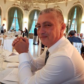 Grigore-ntr-o Ureche continuă cronica. Astăzi, penelistul Aurelian Tudor (Auraș) - fost consilier local și viitor fost